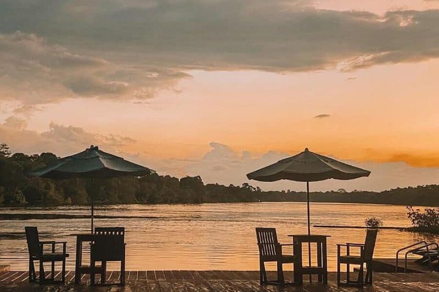 Amazonas_Dolphin_Lodge_Deck_Brasilien_GloboTur