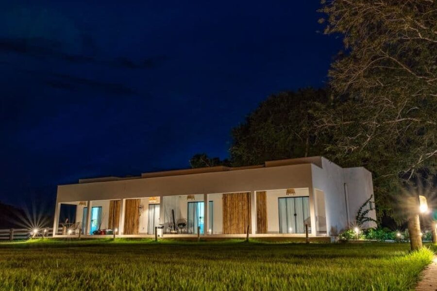 Brasilien_Bungalow_Fluss_Chalé_Rio_SantaRosa_Pantanal_GloboTur