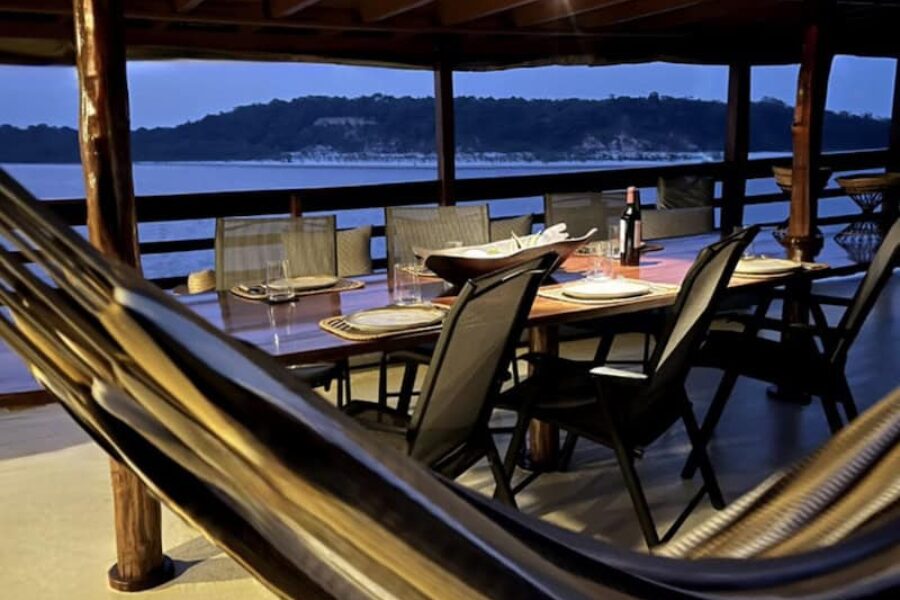 Brasilien-Spezialist-Deck-Manakin-Amazonas-Schiff-Individualreise-Kleingruppe-GloboTur