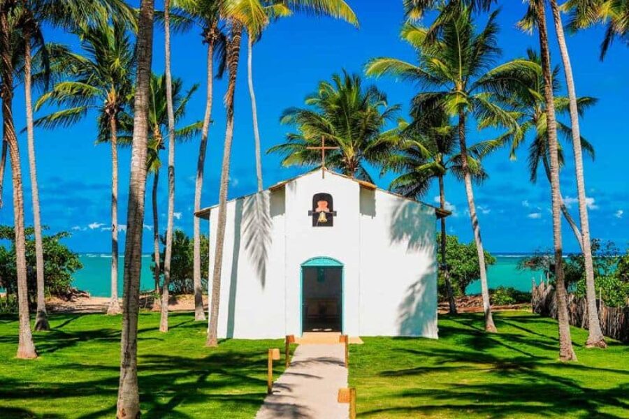 Brasilien_Pousada_Patacho_Kokospalmen_Strandkirch_Badeurlaub_GloboTur