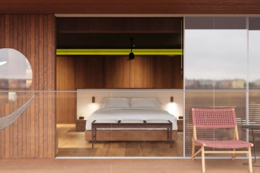 Geräumige Kabine mit Balkon und Doppelbett an Bord der RV Brasilian Dream