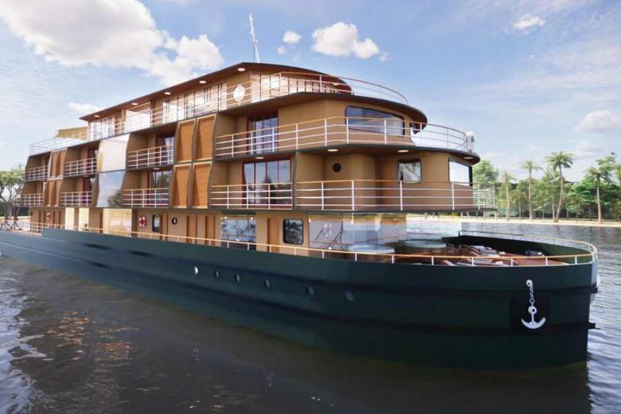 RV Brasilian Dream Kreuzfahrtschiff Seitenansicht auf dem Amazonas mit Regenwald