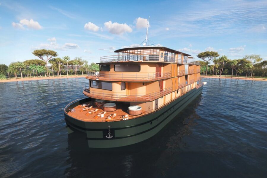 RV Brasilian Dream Kreuzfahrtschiff auf dem Amazonas Fluss mit Regenwald im Hintergrund